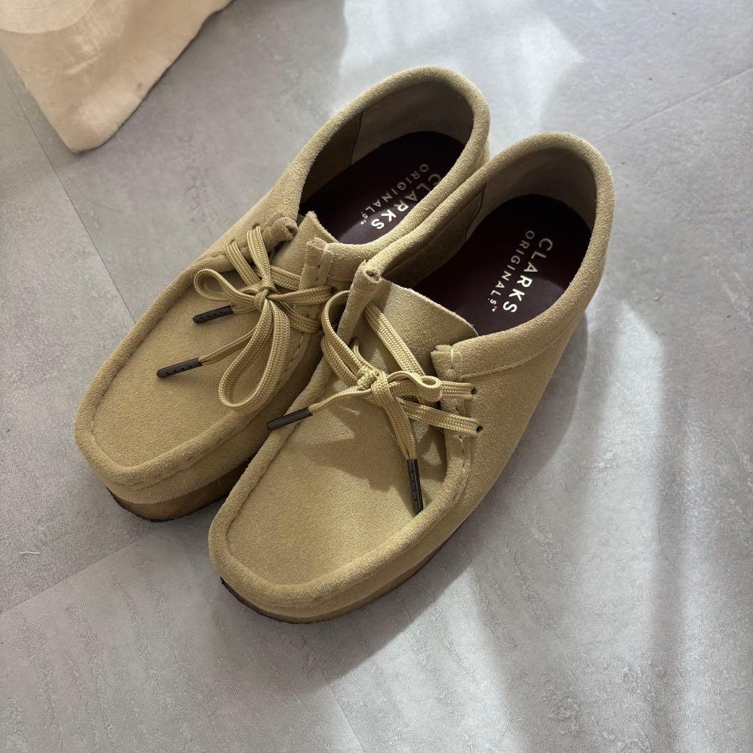 CLARKS ワラビー　ベージュ モカシン