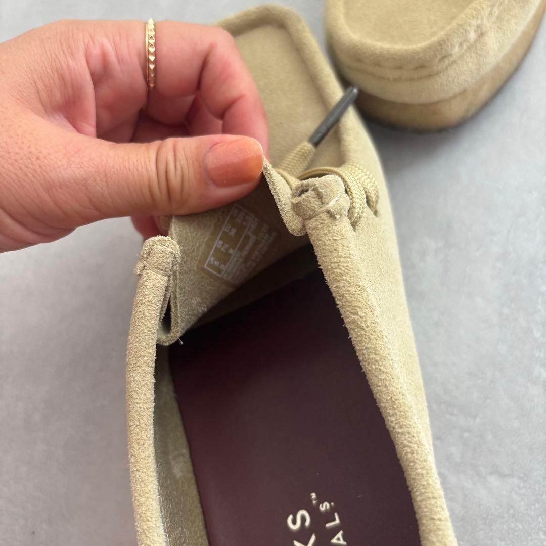 CLARKS ワラビー　ベージュ モカシン