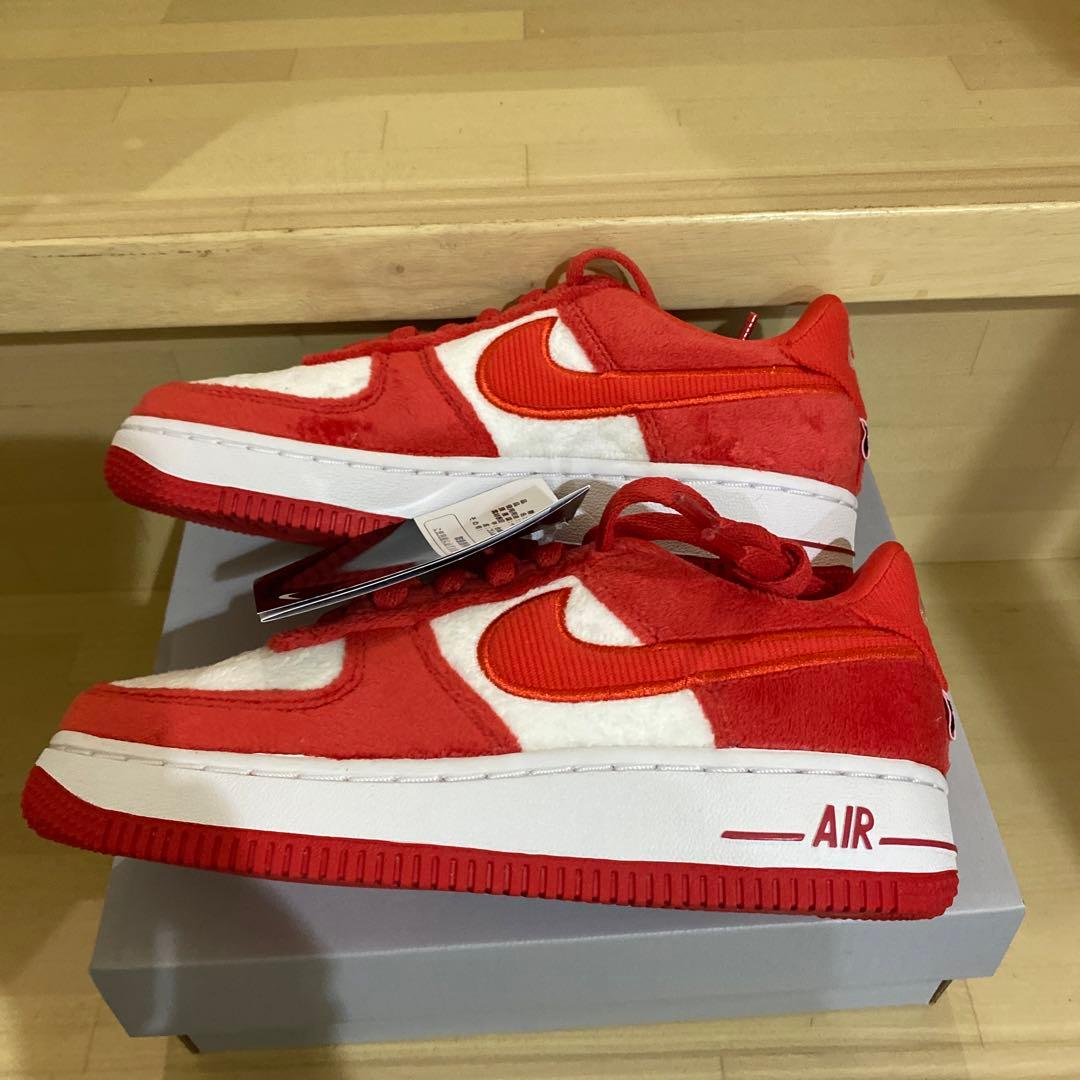 新品◯NIKE AIR FORCE 1 GS バレンタイン2024◯22cm