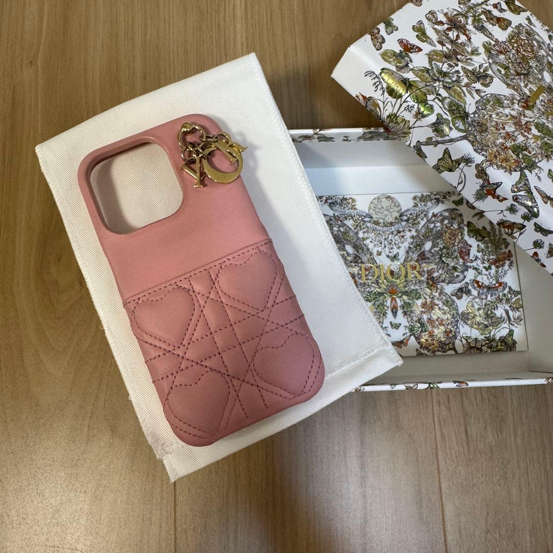 ディオール iPhone15pro ケース ハート ピンク