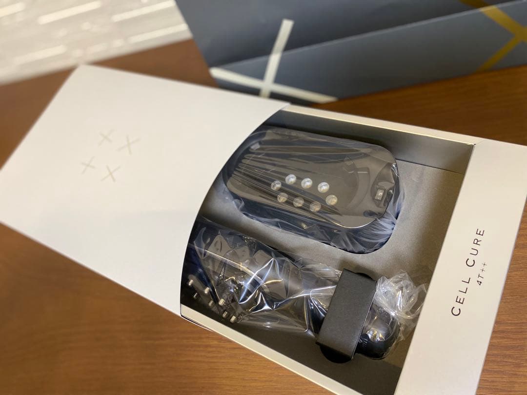 【新品•正規品•匿名配送】ベレガ　セルキュア4t++ 美顔器　頭皮ケア　筋膜ケア