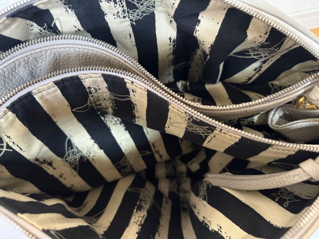 ヴィヴィアンウエストウッド　超大容量　2way トートバッグ