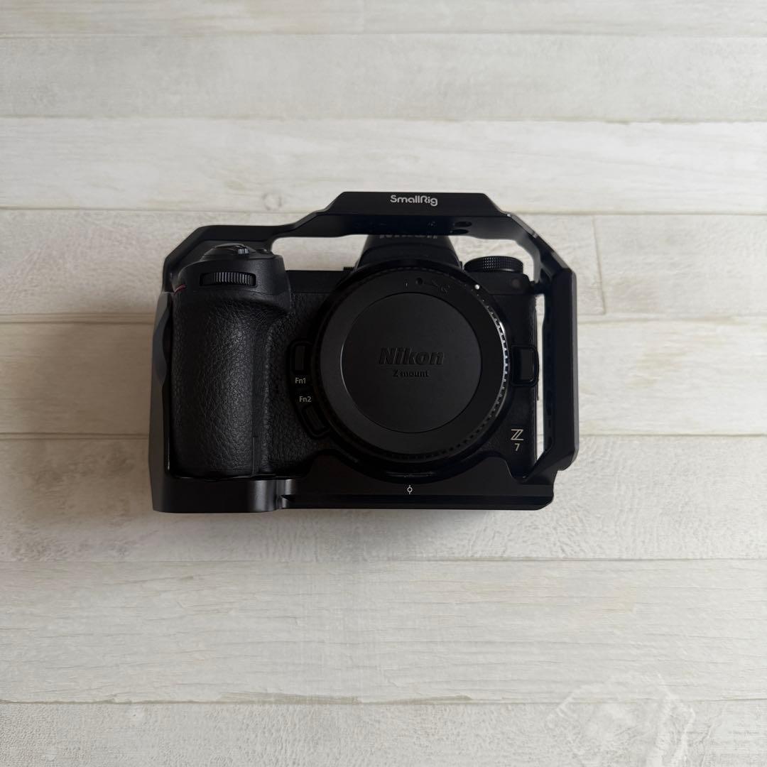 良品 Nikon Z7 ニコン ミラーレス一眼 オマケあり