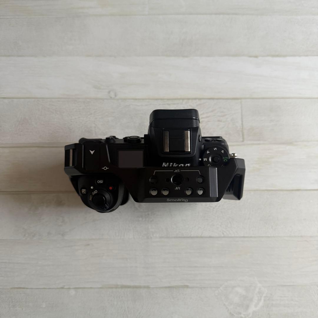 良品 Nikon Z7 ニコン ミラーレス一眼 オマケあり