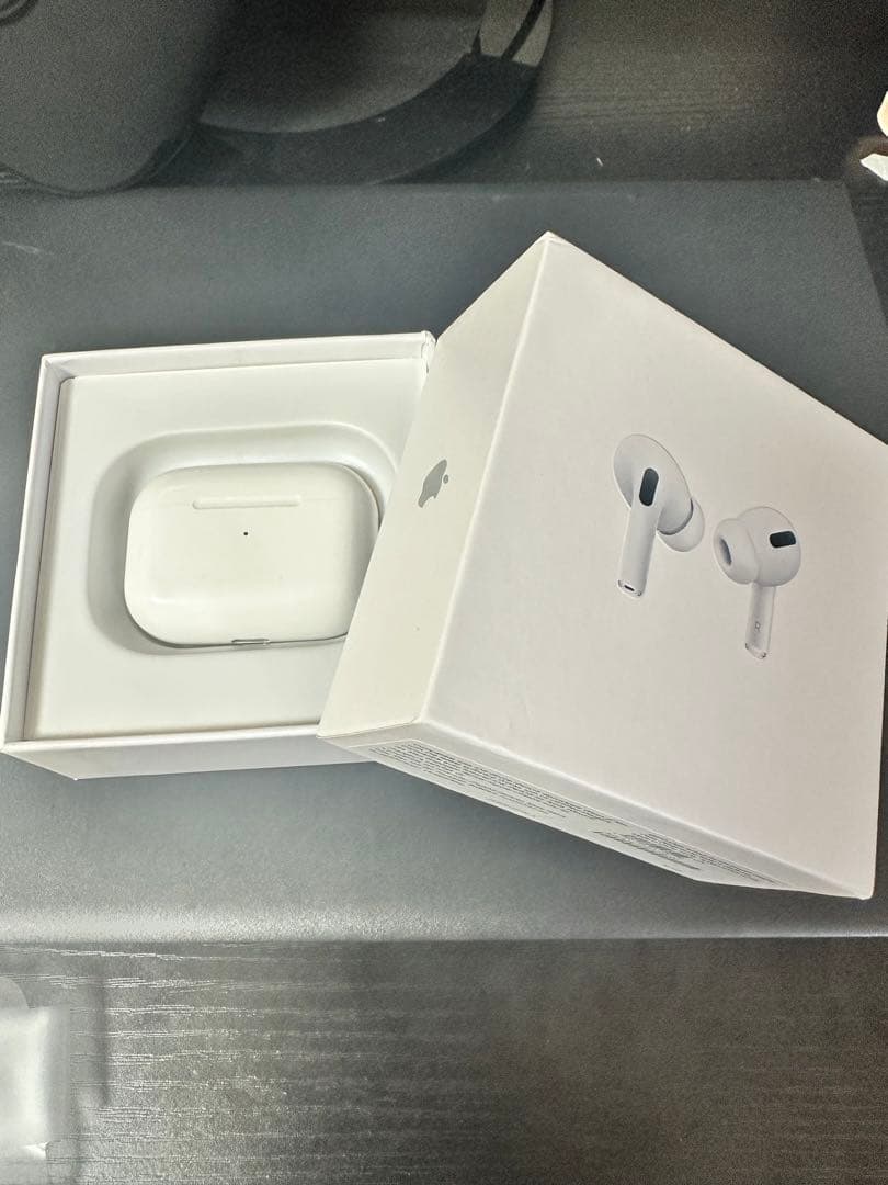 Apple AirPods Pro ワイヤレスイヤホン