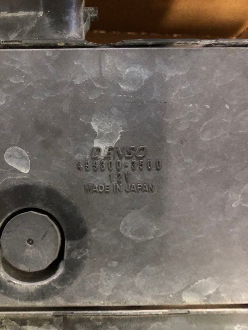 200系 ハイエース ラジエータファンモーター 中古