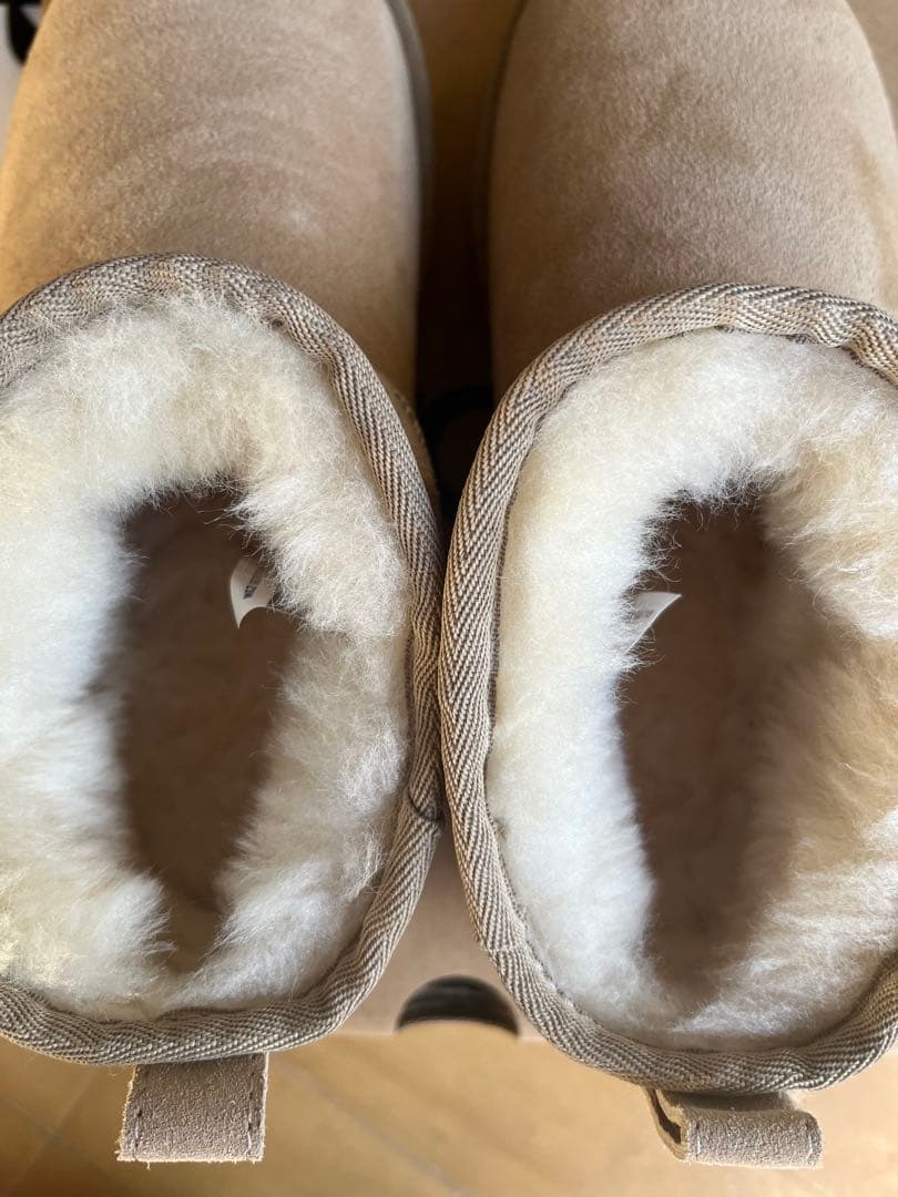 UGG アグ　クラシック ウルトラ ミニ