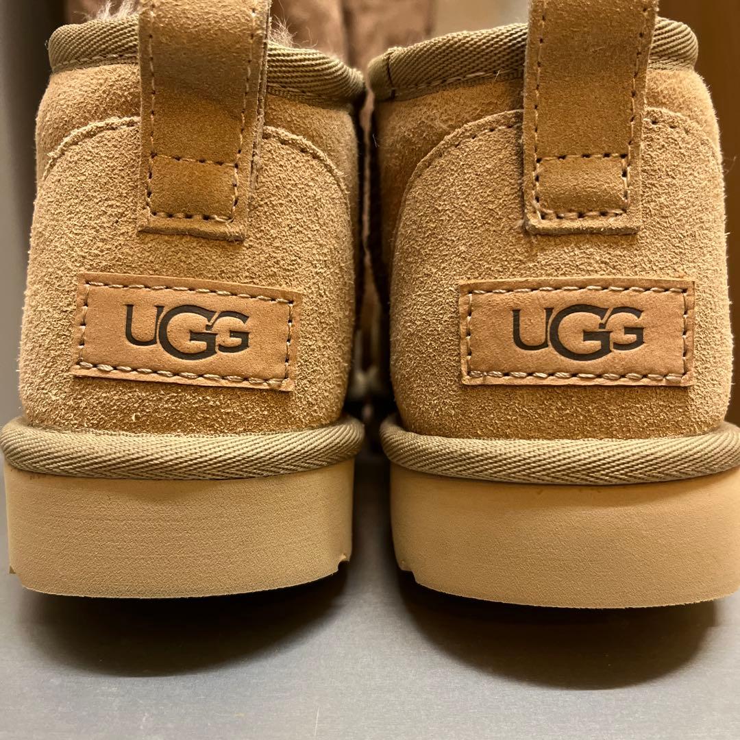 UGG アグ　クラシック ウルトラ ミニ