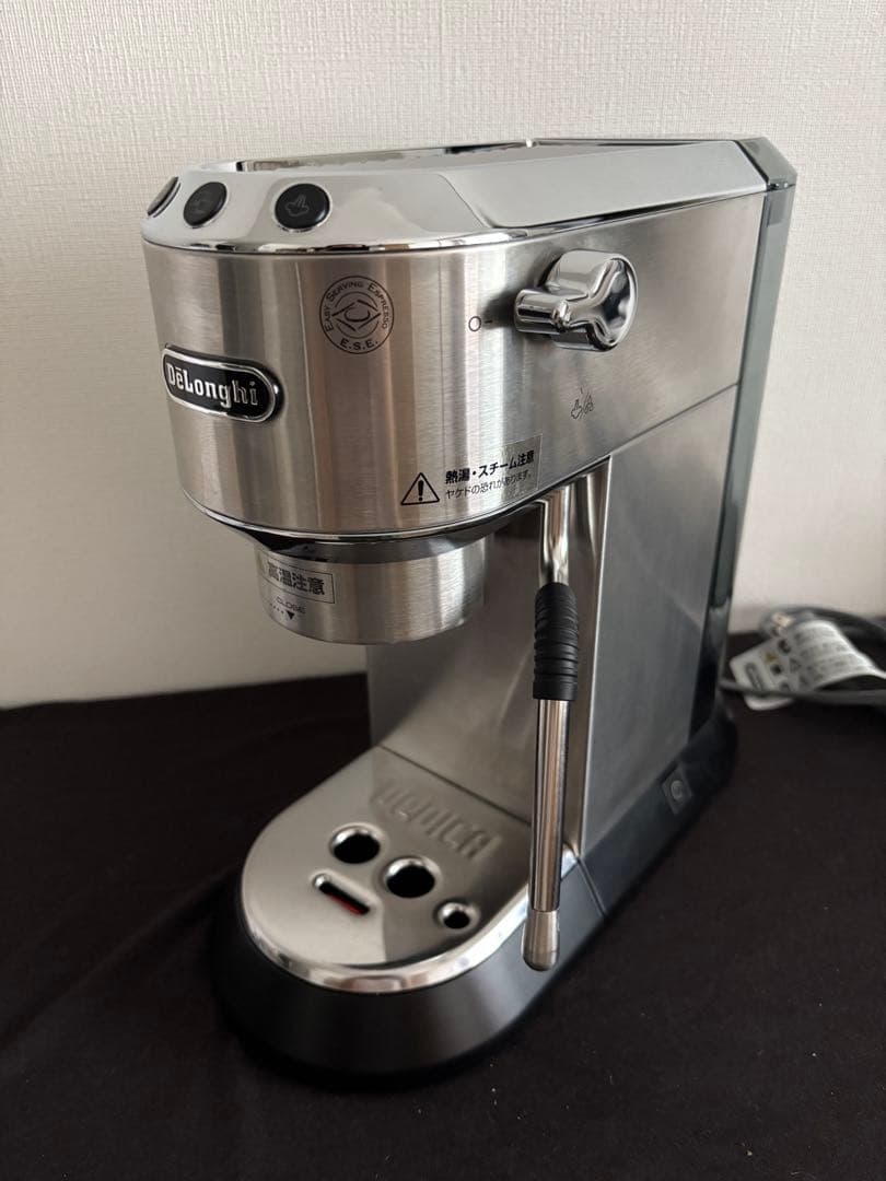 【アナ】付属品一部未使用・ボトムレスフィルター+オマケ付】デロンギデディカ