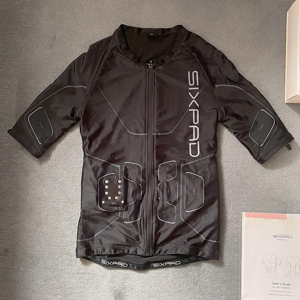 sixpad パワースーツ　トップ　男性Mサイズ　中古