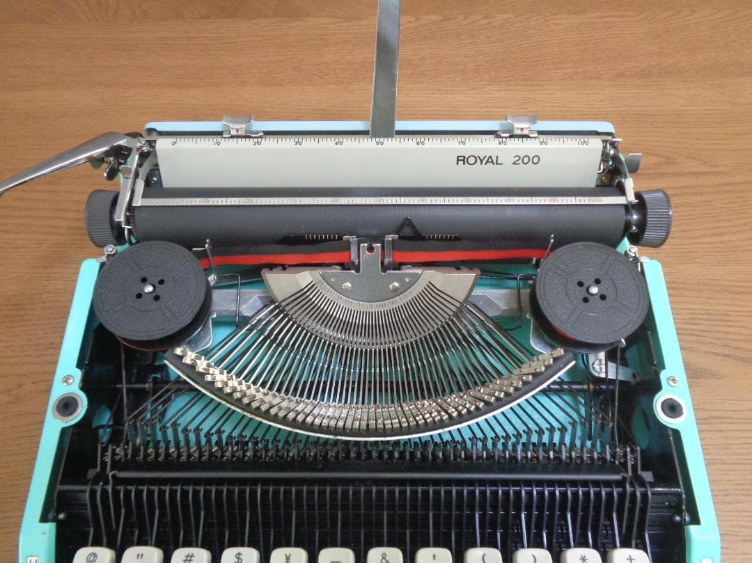 完動品　 200　ロイヤルタイプライター　パステルカラー