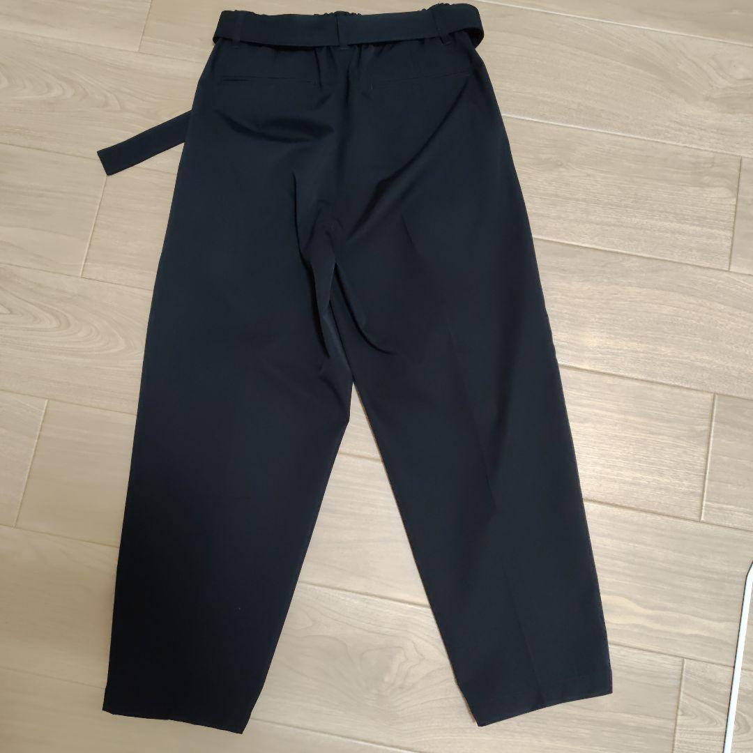 ATTACHMENTウールギャバジン2プリーツテーパードフィットトラウザー