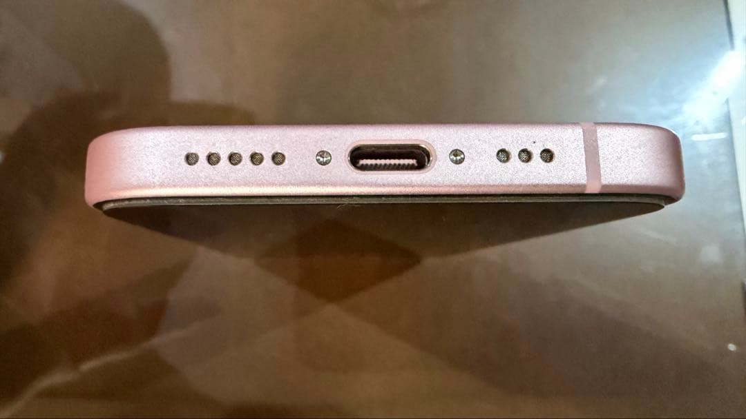 iPhone15 128GB ピンク カメラ部分若干傷