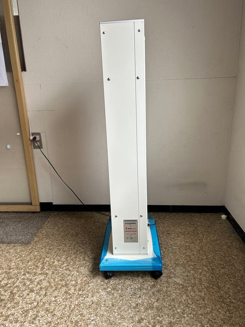 UVC エアステリライザー　殺菌ランプ型空気清浄装置A-101W 30畳　業務用