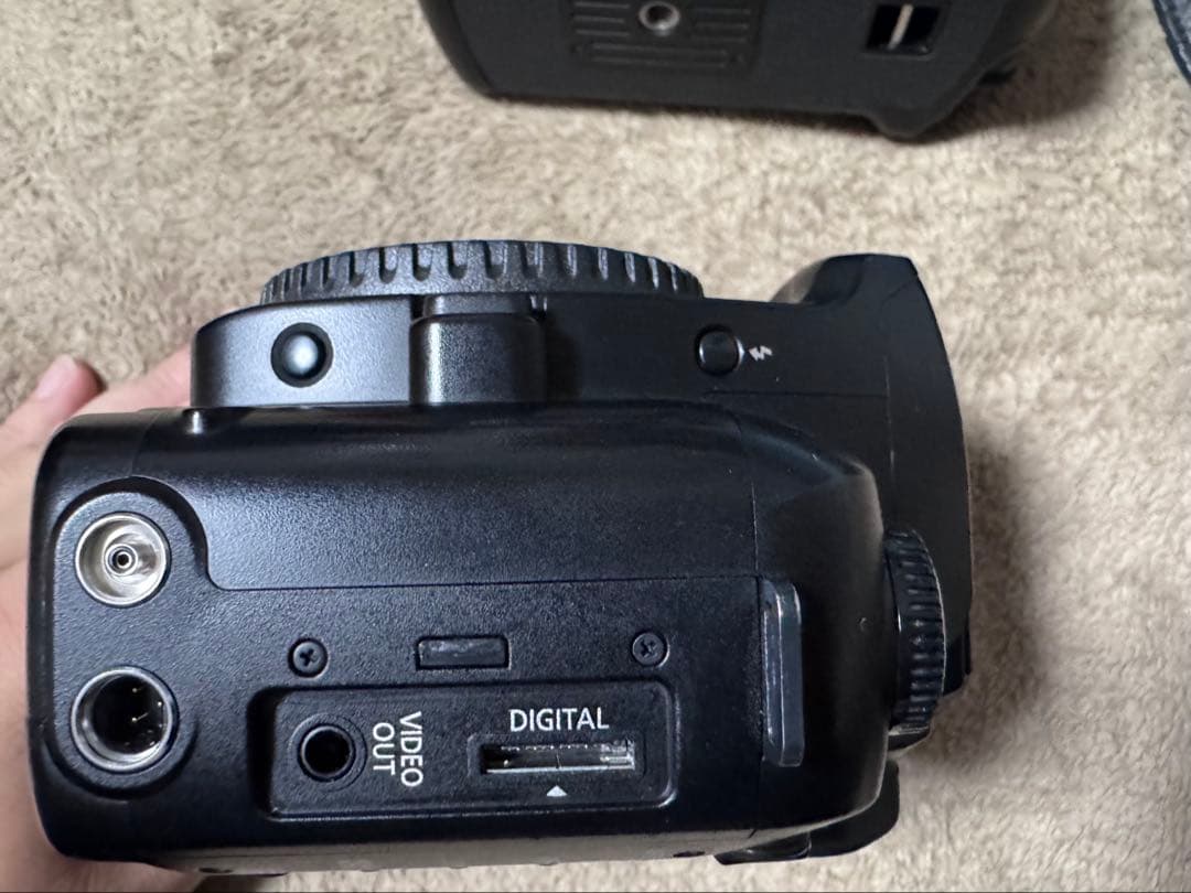 Canon EOS D60 バッテリーグリップ　ストロボ、レンズ付