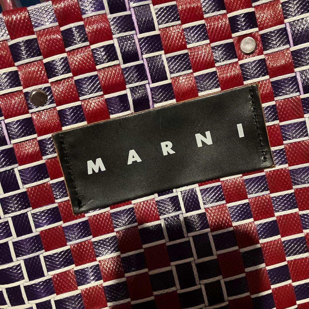 Sara* 夏服セール中です 美品☆マルニ marni フラワーカフェ