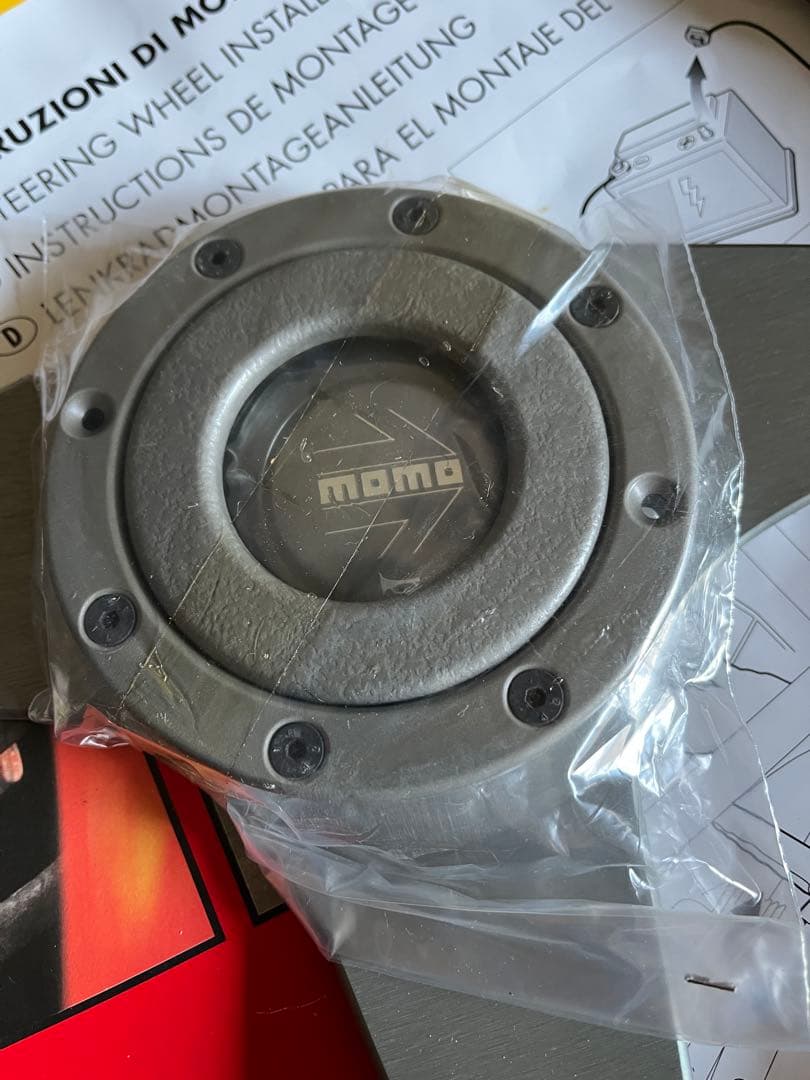 momo ステアリングホイール ウッド