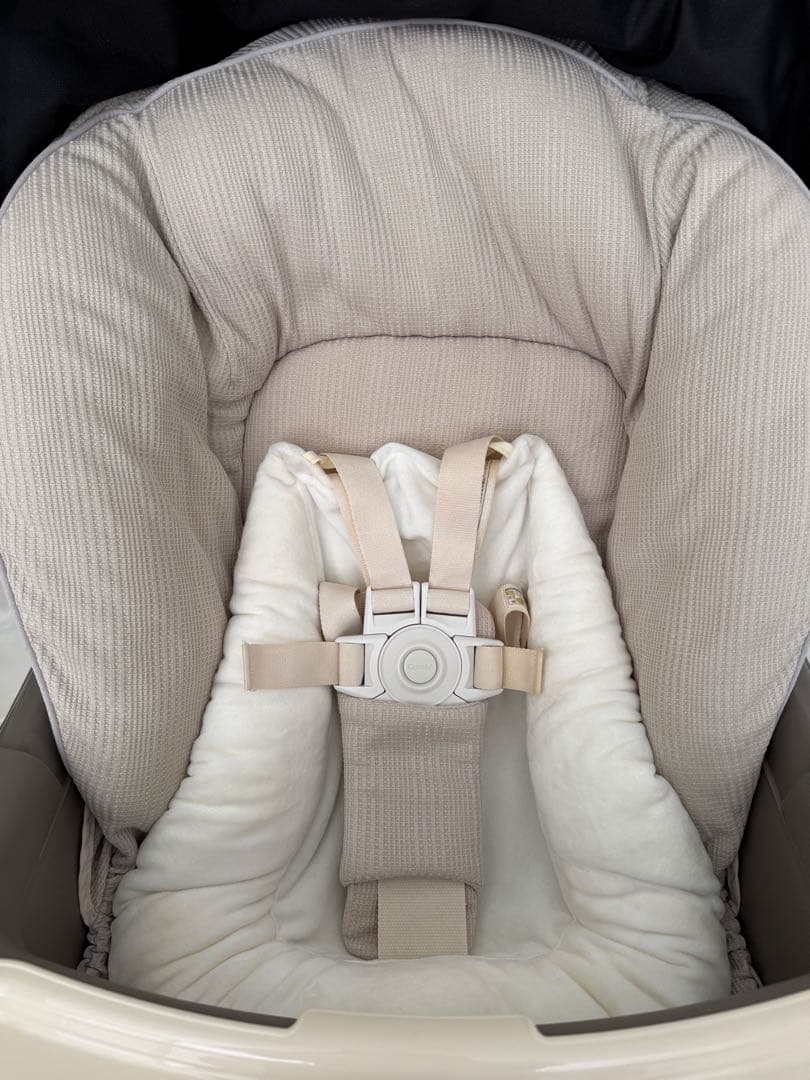 【美品】combi オートスウィング ネムリラ 電動ハイローチェア ドーム付き