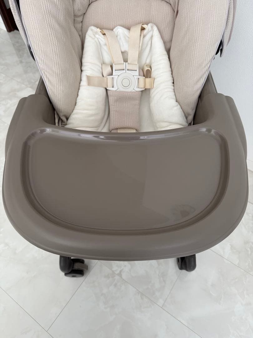 【美品】combi オートスウィング ネムリラ 電動ハイローチェア ドーム付き