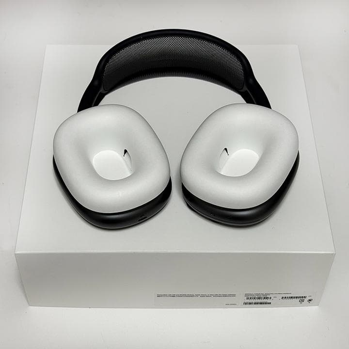 【新品同様】Apple AirPods Max ヘッドホン