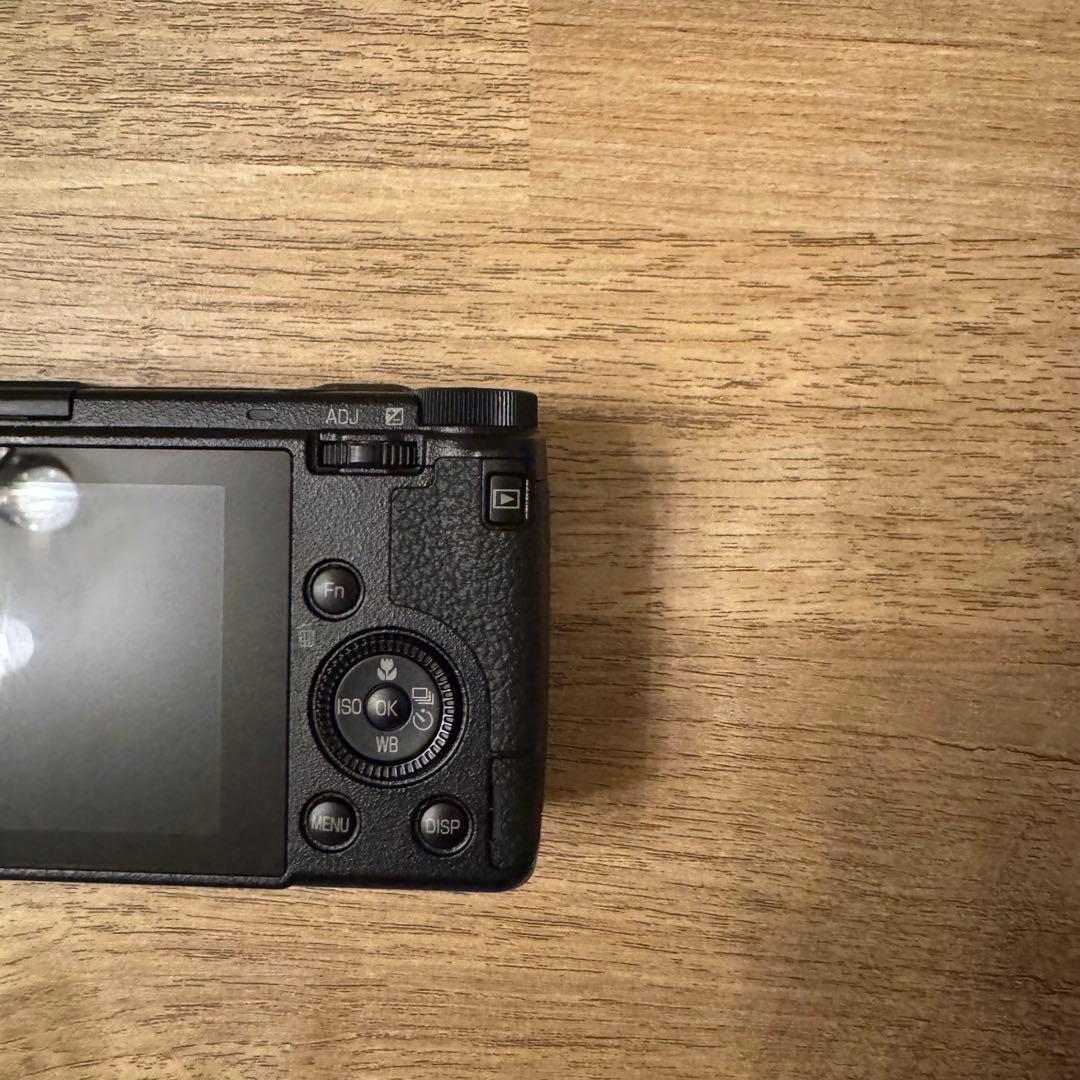 RICOH GR Ⅲ コンパクトデジタルカメラ ブ