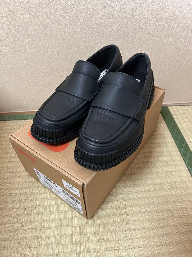 CAMPER PIX ローファー