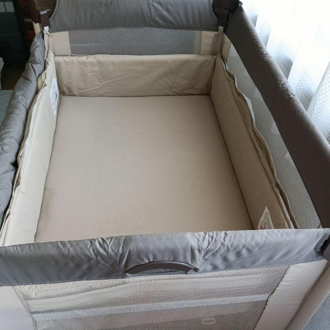 ベビーベッド　ココネルエアー　Aprica