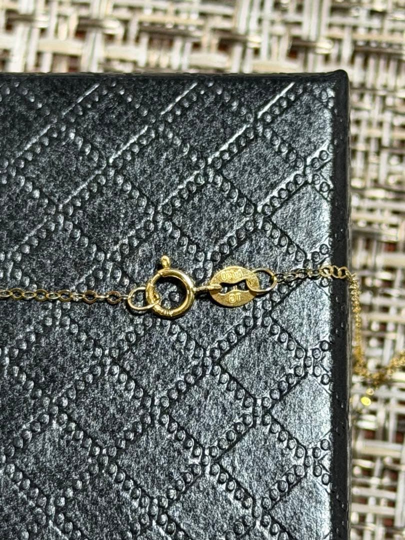 は*♡様 K18ゴールド V字型ペンダントネックレス 箱付き