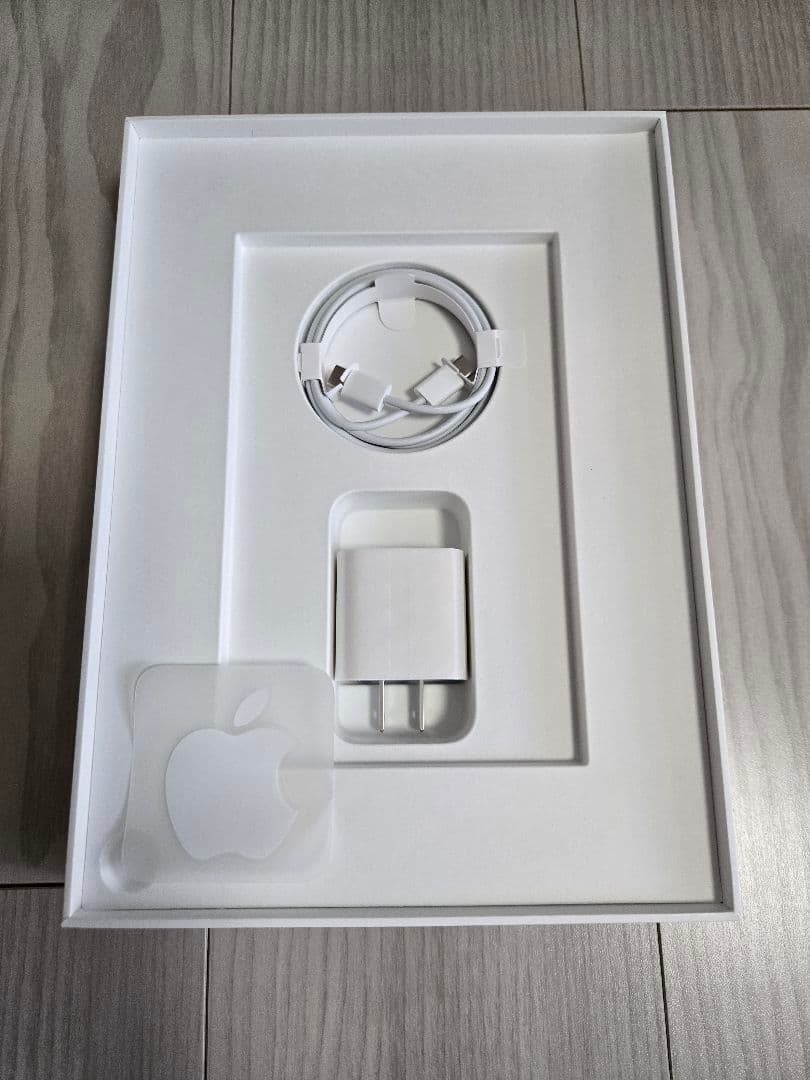 iPad Air 第4世代 スカイブルー 64GB　Wi-Fiモデル