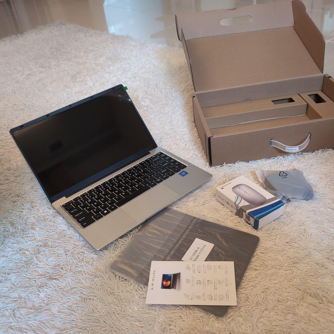 丸*福様 MacBookっぽいWindowsノートPC 未使用