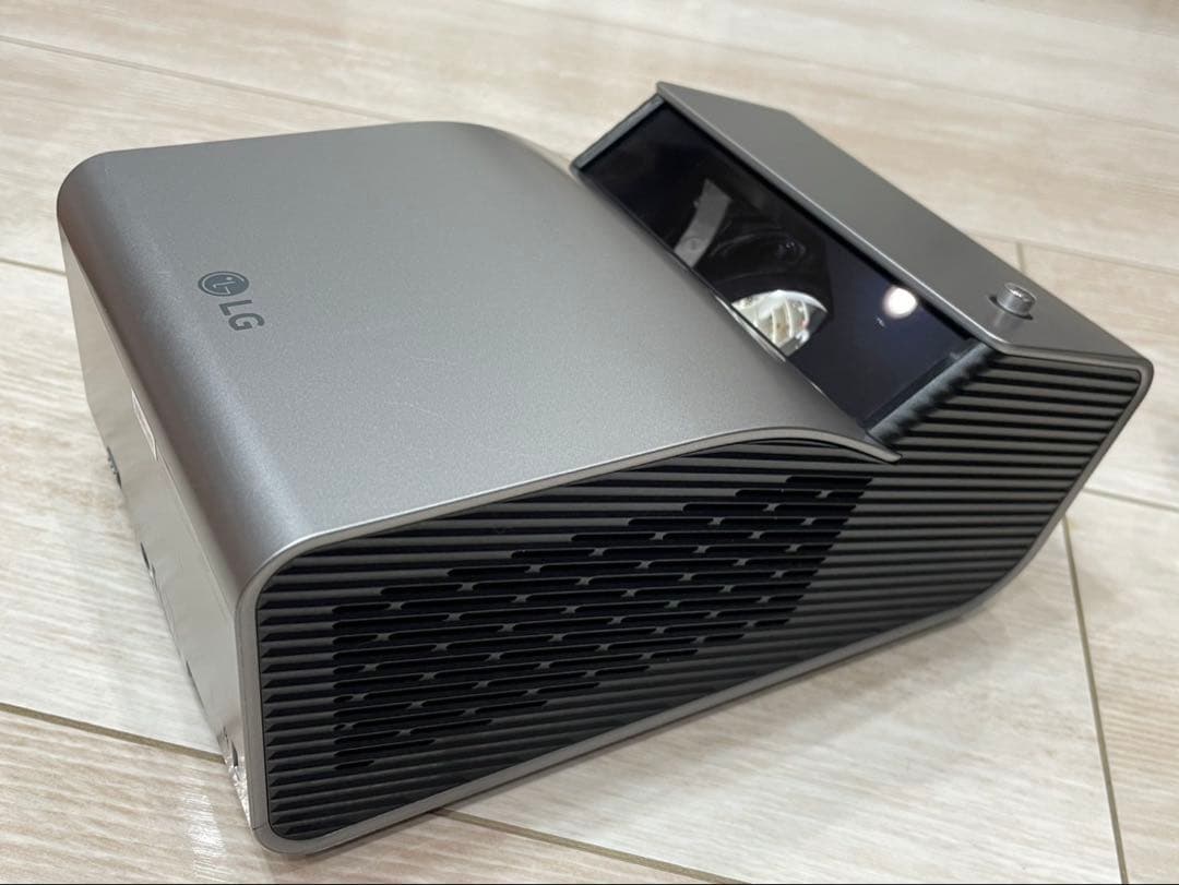 LG PH450UG 超短焦点 LEDプロジェクター