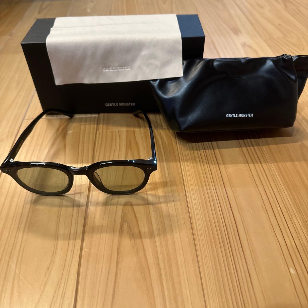 GENTLE MONSTER Lang ブラックサングラス　イエローレンズ