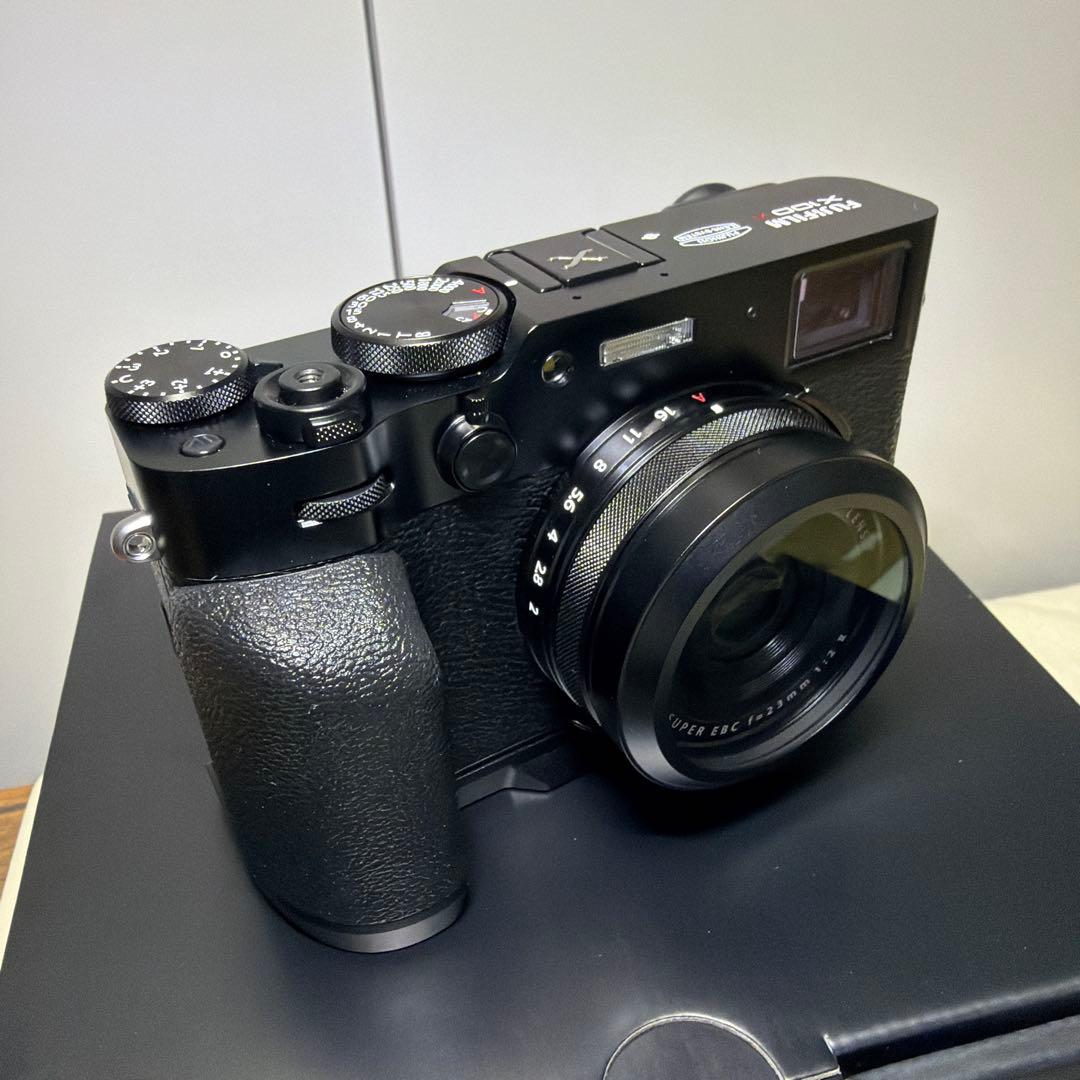 Fujifilm X100Ⅵ 日英2言語設定モデル　付属品多数