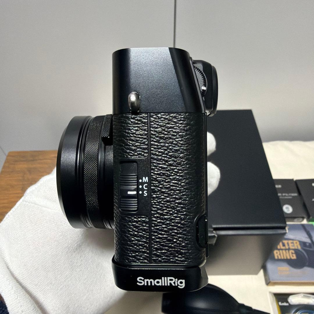 Fujifilm X100Ⅵ 日英2言語設定モデル　付属品多数