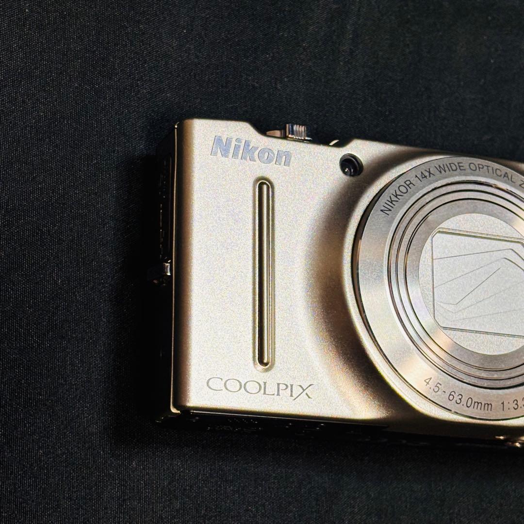 「美品」Nikon COOLPIX S8200 デジタルカメラ　シルバー