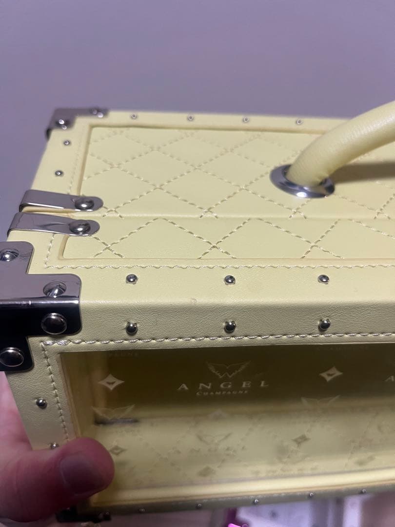 エンジェルシャンパン　サマーイエロー&バレンタイン　空瓶＋ケース