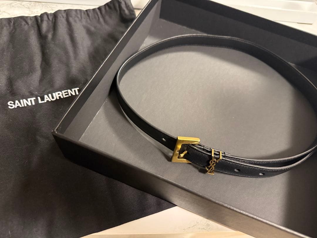 SAINT LAURENT (イヴサンローラン) ブラック レザー ベルト