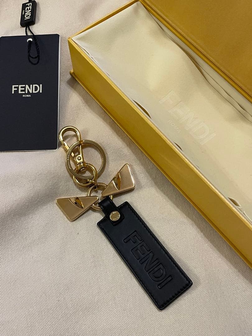 FENDI ロゴ キーホルダー