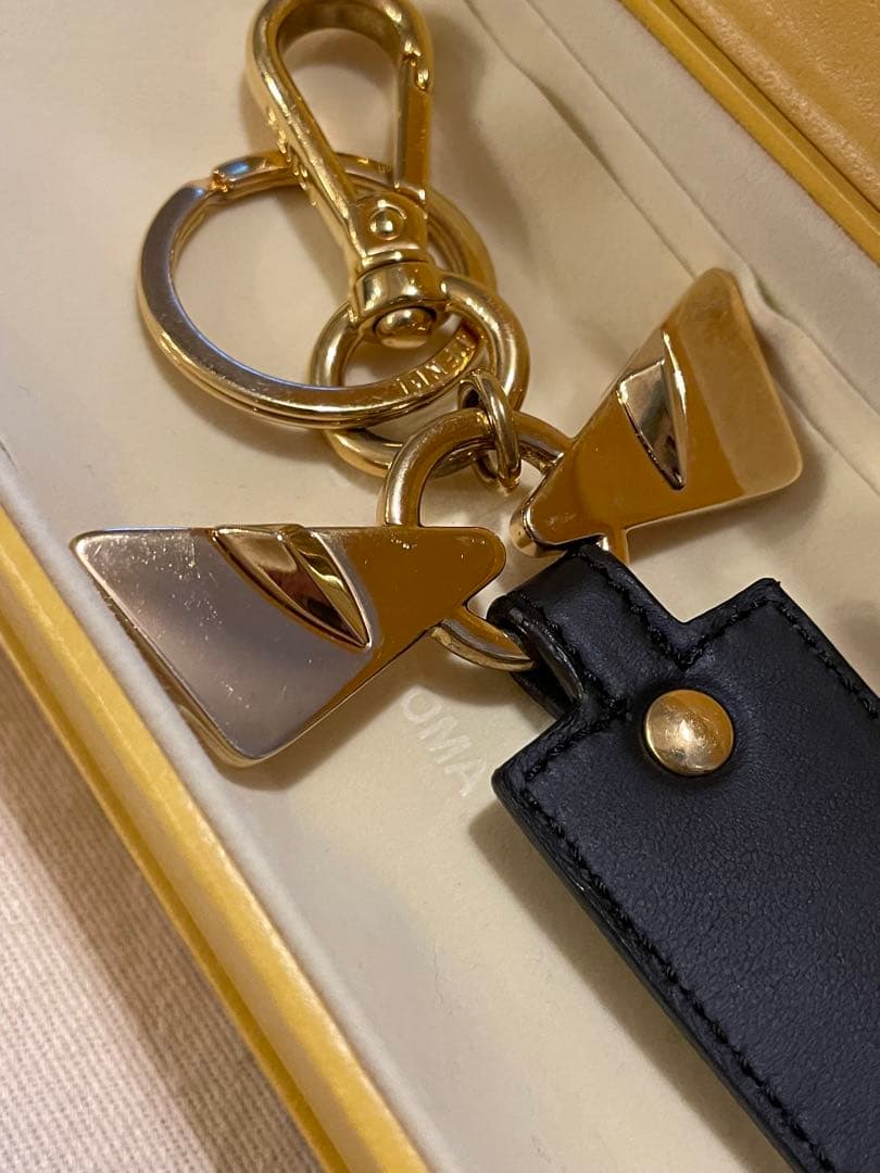 FENDI ロゴ キーホルダー
