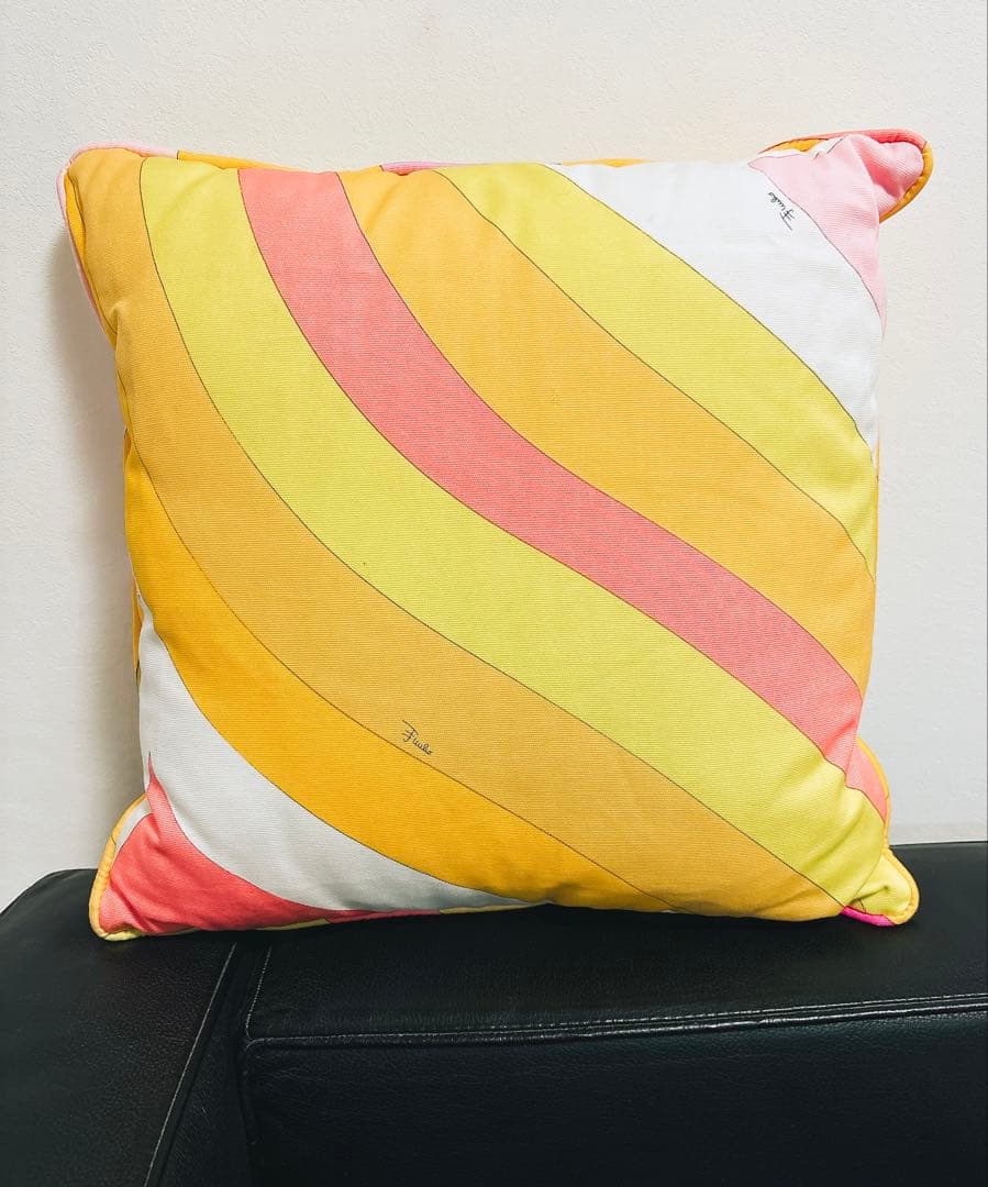 EMILIO PUCCI クッション 　エミリオ・プッチ　イエロー ピンク