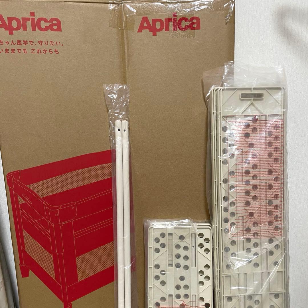 【美品】アップリカ ココネル エアープラス AB ホワイトベージュ