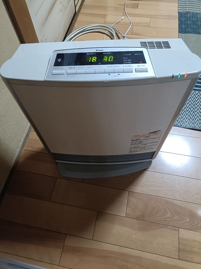 RC-L4001NP-2 LPガスファンヒーター　ホース無し