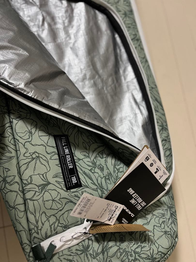 【良品】DAKINE ダカイン　日本正規品　スキーケース　スノーボードケース　①