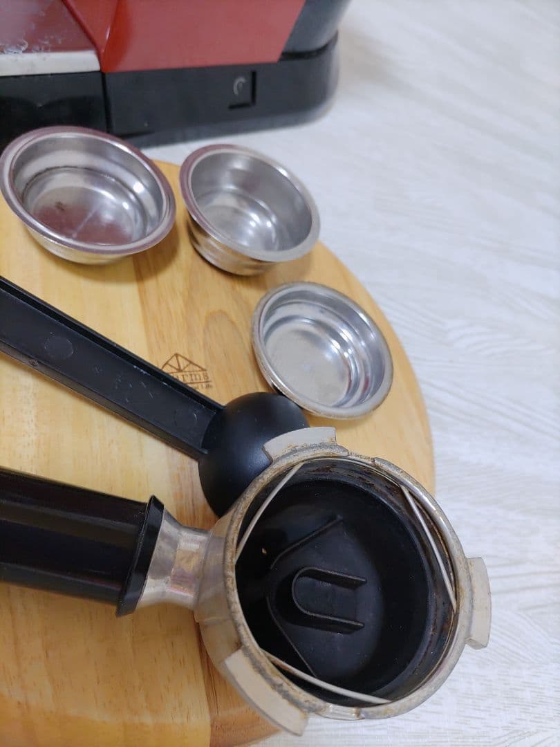 【コーヒーポッド付】デロンギ エスプレッソ・カプチーノメーカー EC680R