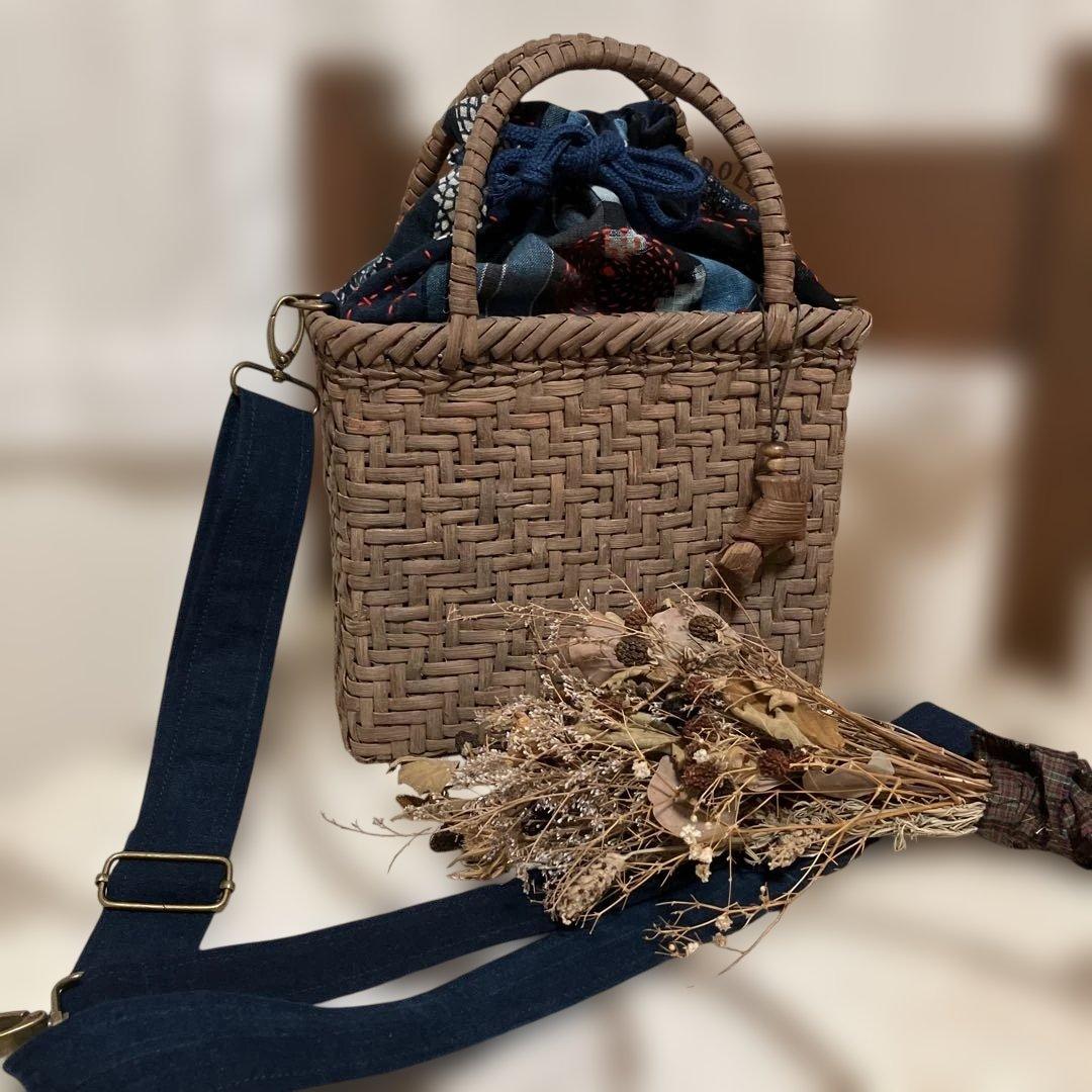 山葡萄国産かごバック手提げショルダー2way藍染め型染め格子木綿刺し子チャーム付