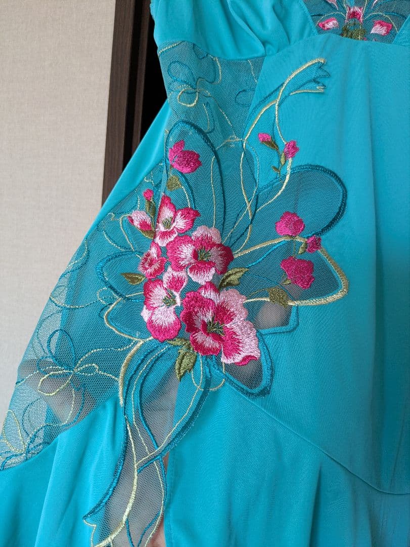 【美品2点】サルート⭐キャミソールとスリップ 2枚セット⭐他同シリーズ色違いあり