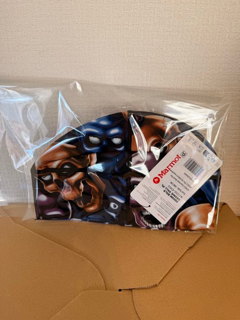 1/4迄 Supreme Marmot Base Layer Beanie