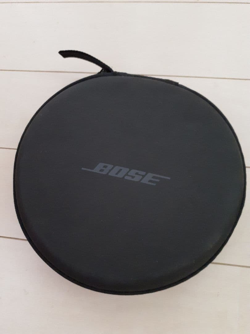 Jabra スピーカー　Bose ケース付き