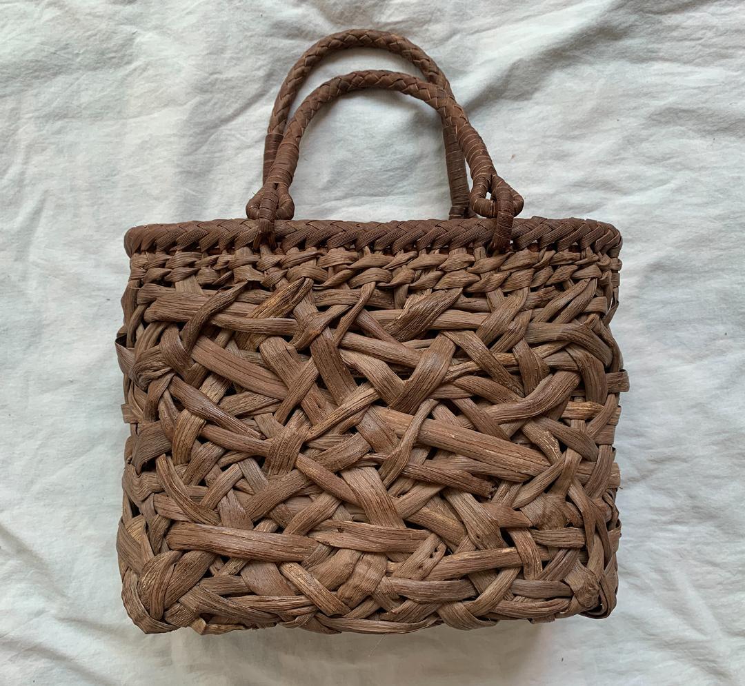 山葡萄 かごバッグ 職人の手作り 乱れ編み 籠 手提げ 内布あり B