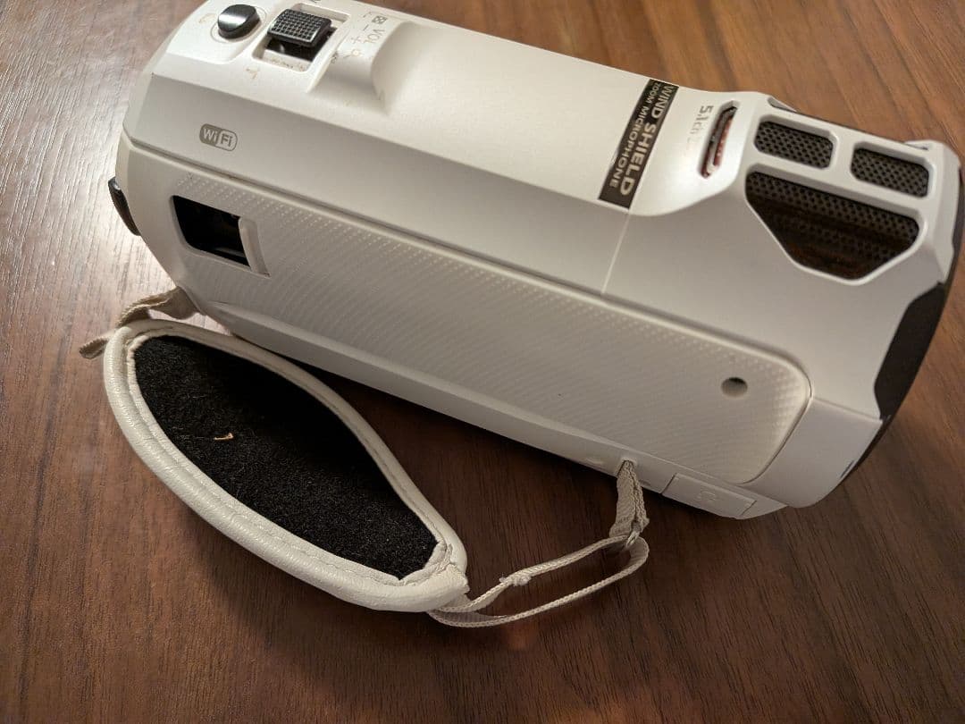 ジャンク？撮影時真暗。Panasonic 4K ビデオカメラ ズーム